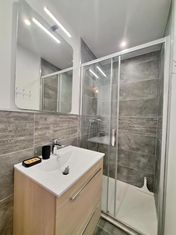 Apartment Saint-Raphael-Front De Mer-Wifi-Clim