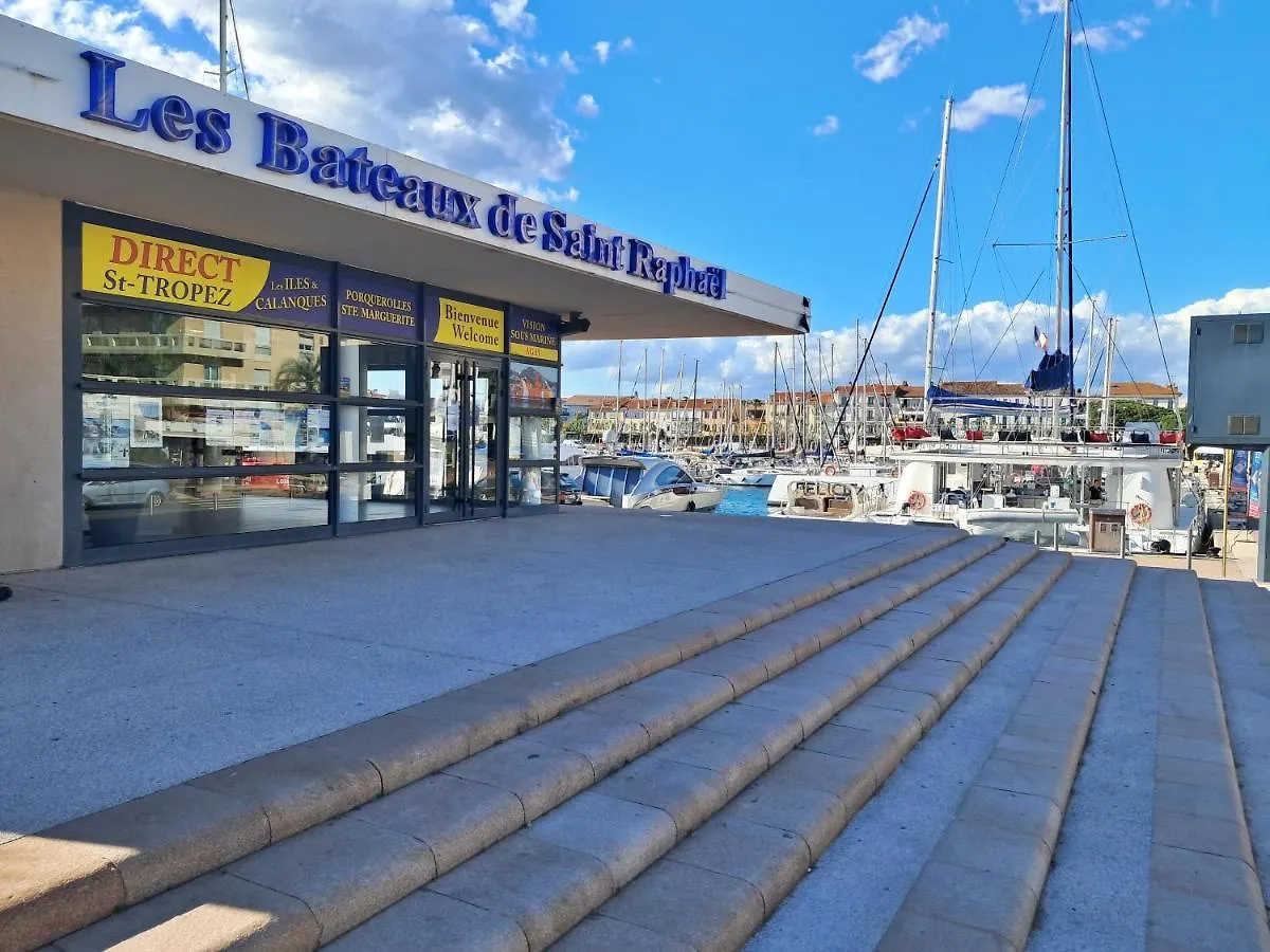 Saint-Raphael-Front De Mer-Wifi-Clim Saint-Raphael (Var)