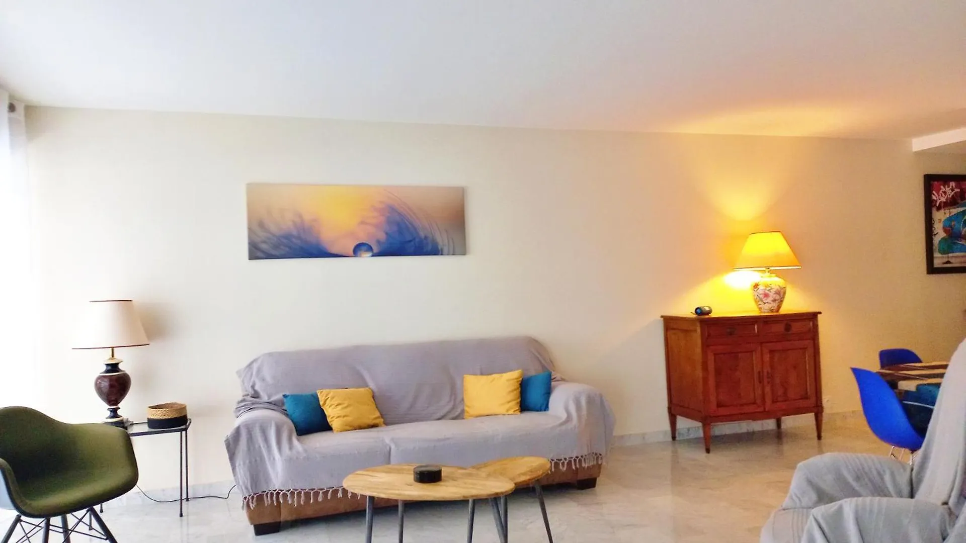 Saint-Raphael-Front De Mer-Wifi-Clim France